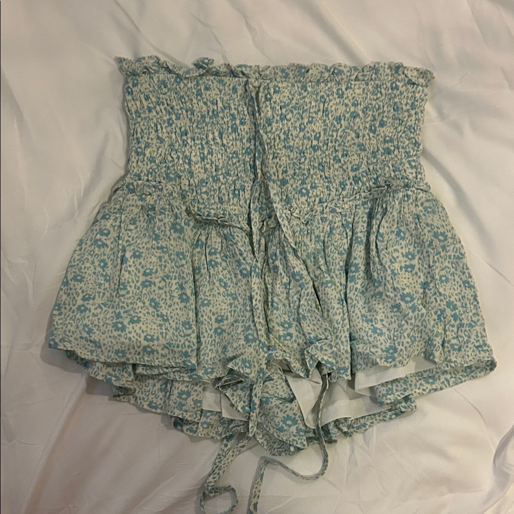 BaeVely Light Blue Floral Smocked Skort